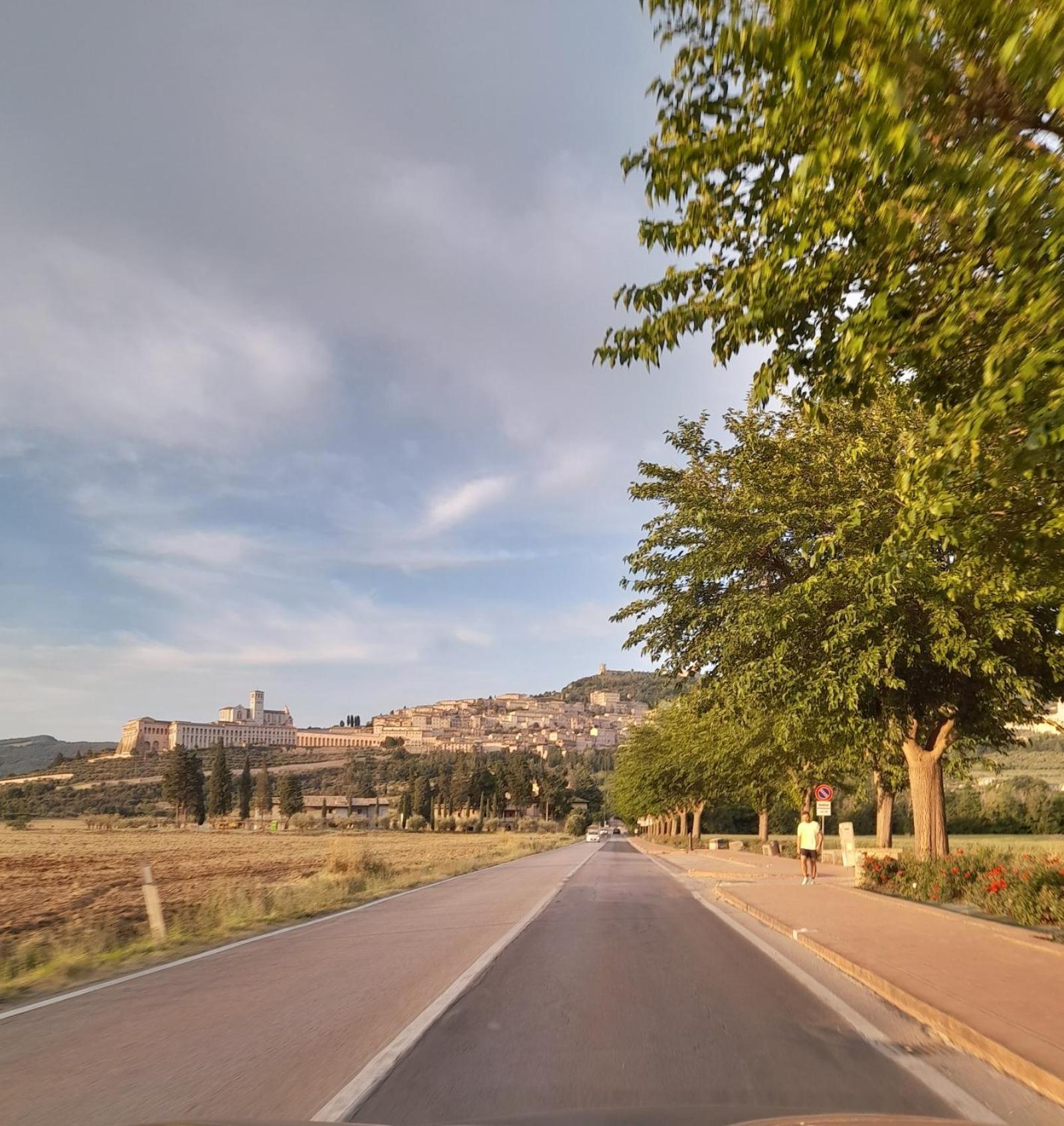 Casa Vacanze Perfecta Laetitia Assisi Villa Tordandrea ภายนอก รูปภาพ